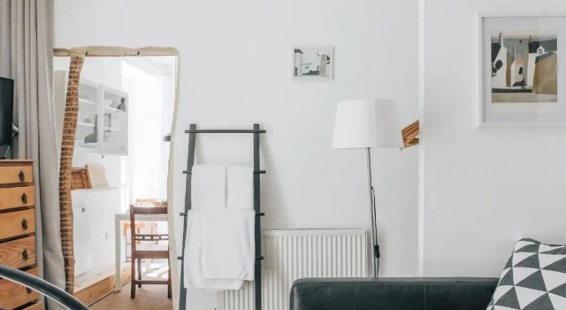 The Art Room Apartment, Забронировать Апартаменты/квартира Кардиган Ceredigion, рядом с Small World Theatre
