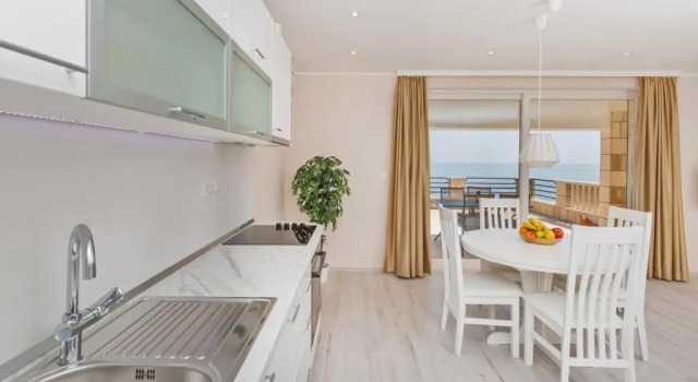 Апартаменты Superior Big Blue Apartments
