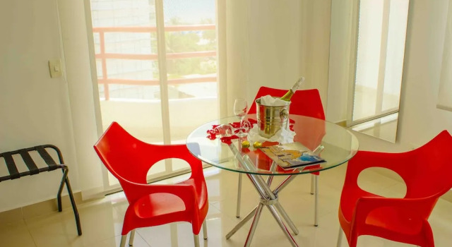 Полулюкс с балконом Zalmedina Hotel
