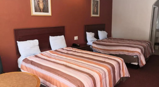 Двухместный номер Economy Scottish Inn & Suites