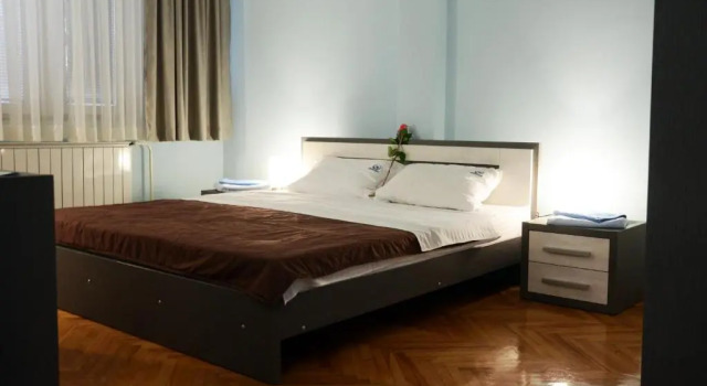 Люкс Hotel MK, Plavi restoran, Loznica