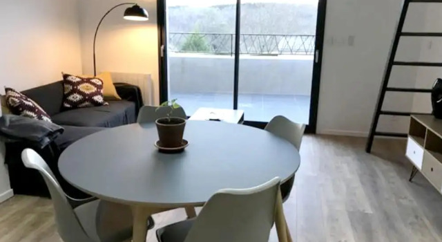 Apartment With 3 Bedrooms in Pélussin, With Wonderful Mountain View, Furnished Terrace and Wifi - 18 km From the Slopes, Prenota Appartamento Hotel a Alvernia con parcheggio, Parcheggio