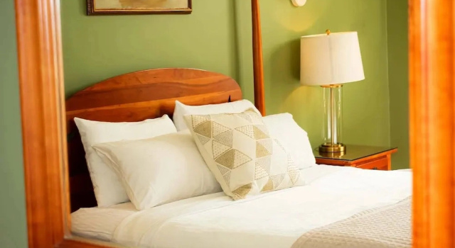 Номер Standard The Brewster Inn