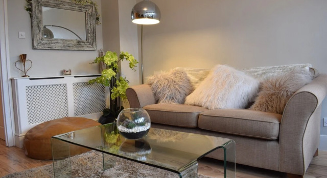 Beautiful 3 Bedroom Home in Parsons Green, Забронировать Отель Отели Англии 3 звезды, 3*