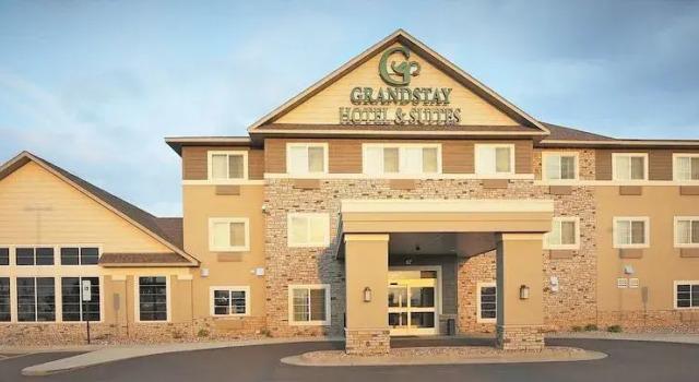 Gateway Park Hotel and Suites, Забронировать Отель Кантон штат Южная Дакота