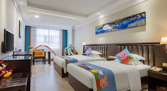 Тент Yiyang Hotel (Yiling Wanda Plaza, Yichang Three Gorges Enterprise Base)