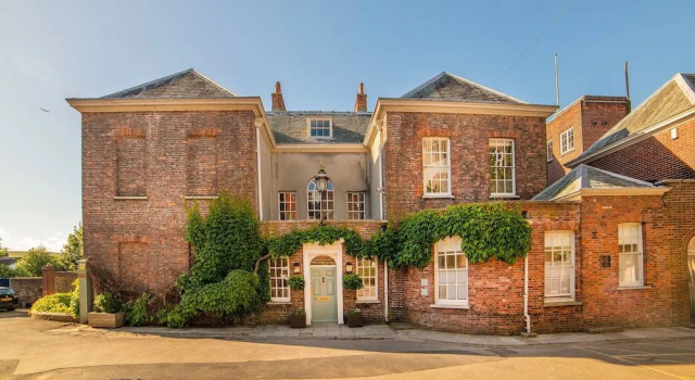 Pelham House