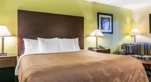 Standard Zimmer Quality Inn