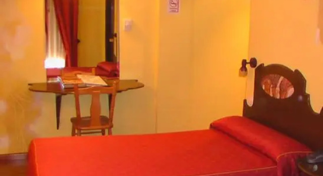 Hospederia Fernando I, Boek Hotel León Castilië en León