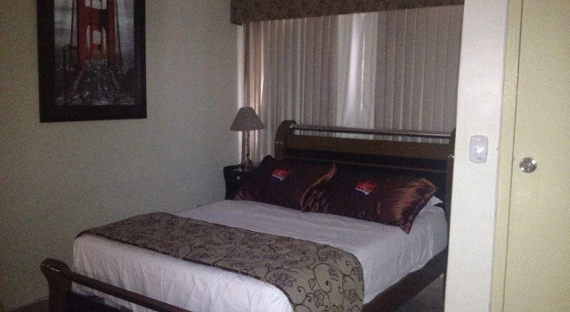Hotel California Flats, Забронировать Отель Анаполис 