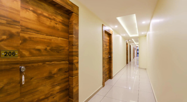 OYO 64029 Hotel Phoenix, Rezerwuj Hotel Koba Gujarat