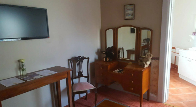 The Bears Went Over the Mountain, Book Guesthouse  