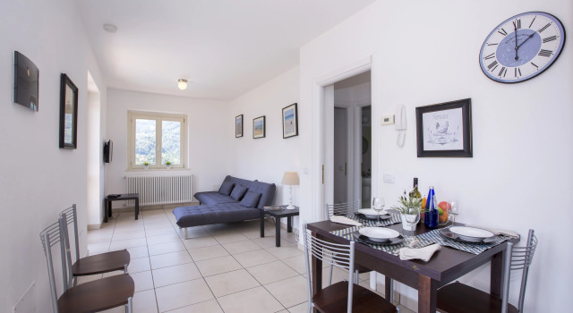 Argegno Belvedere apt. 4, Book Hotel Hotels in Como with a Pool, Swimming Pool