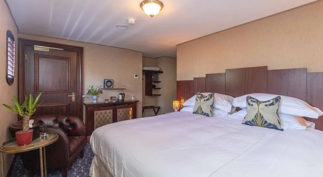 Superior Suite Ocean Mist Leith