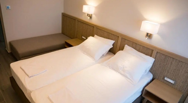 Трёхместный номер Standard с видом на море Elegant Beach Hotel