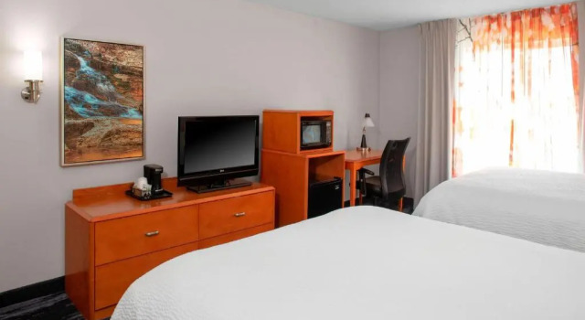 Четырёхместный номер Standard Fairfield Inn and Suites by Marriott Gadsden