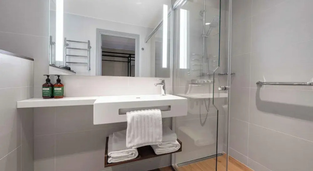 Номер Standard voco Stockholm - Kista by IHG