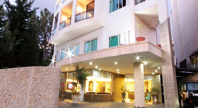 Bay Inn Hotel, Varaa Hotelli Aley Libanon-vuori