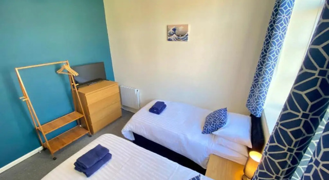 4 Single beds or 2 Doubles - FREE PARKING SPACES - SMART TV's - City Centre Spacious flat, Boek Hotel Hotels in Hampshire met parkeren, Parkeren