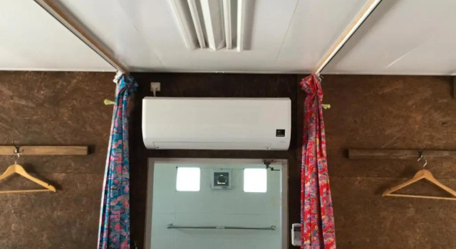 Кровать в общем номере (мужской номер) Sesoko Island Guest House Kafuu Village
