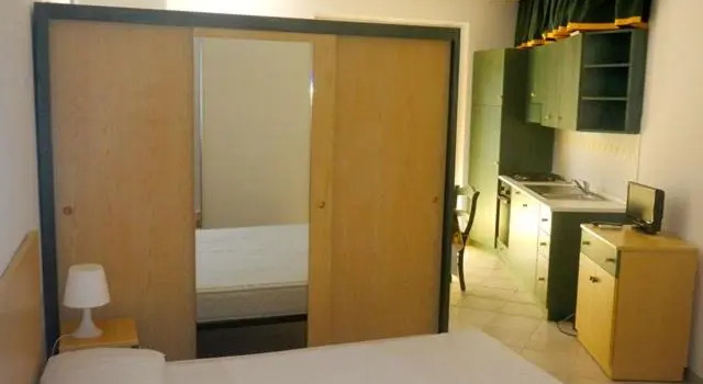 S12 - Sirolo, nuovo monolocale con terrazzo, Rezervovat Hotel Sirolo 