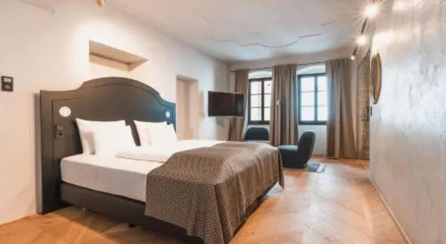H5 Grauer Bar Studios & More, Rezervați Hotel Innenstadt 
