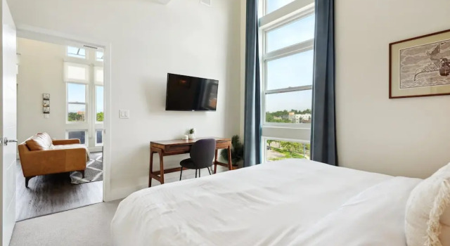 Skyline Penthouse | Espadin LoHi, Забронировать Апартаменты/квартира Апартаменты Денвера, рядом с Католическая церковь миссии Св. Патрика, Апартаменты/квартира