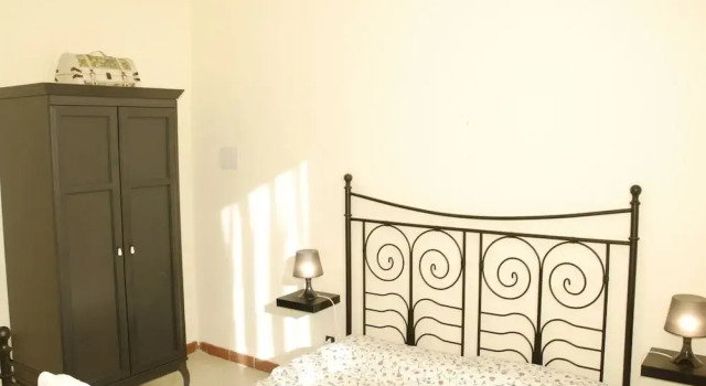 Apartment at the Foot of Mt. Vesuvius, Book Lejlighed Hoteller i Trecase med parkering, Parkering