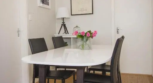 Apartment 19