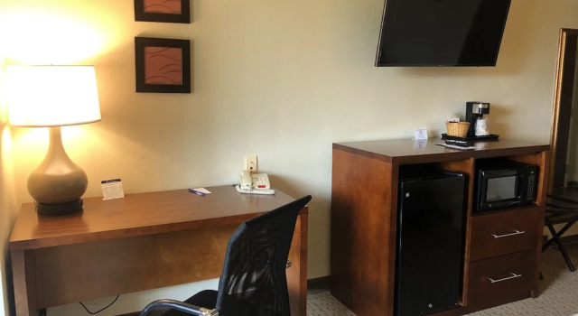 Люкс Comfort Inn & Suites Rogersville
