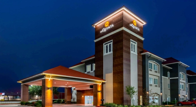 La Quinta Inn & Suites - Orange, Varaa Hotelli Orange Houston