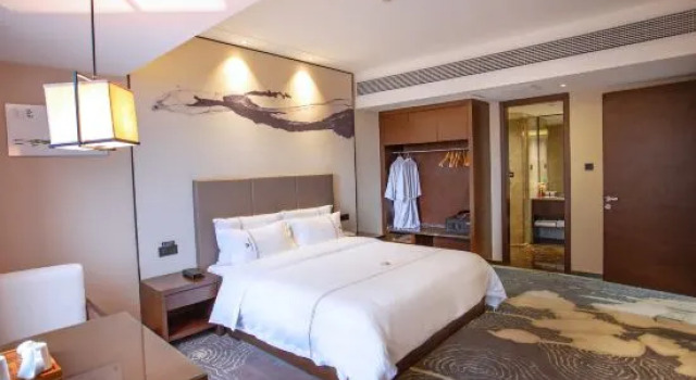 Люкс Executive Xingzhouwan International Hotel