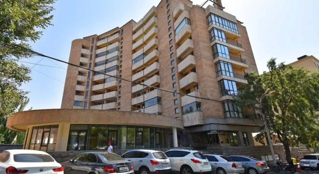 Apartments by Luxe Group DE114