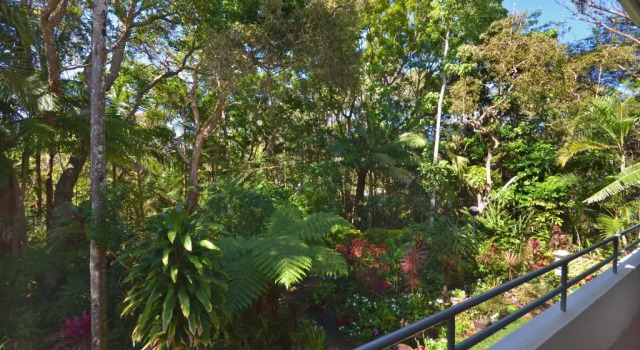 Коттедж с 3 комнатами Raintrees Moffat Beach