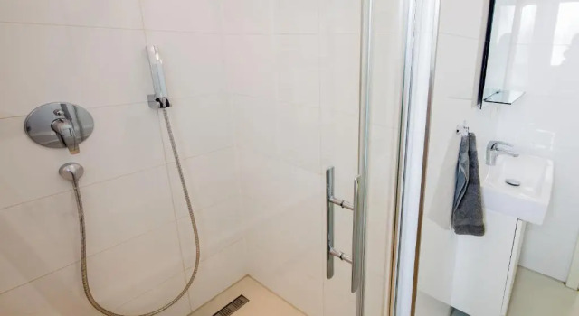 Апартаменты SecondHome Esslingen - Very nice and modern holiday apartment, Olgastr 20