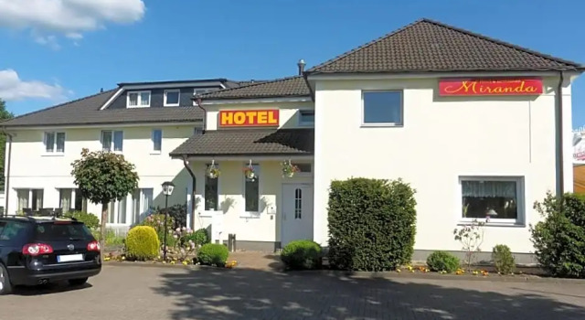 Hotel & Restaurant Miranda, Book Hotel Siek Malangen Fjord