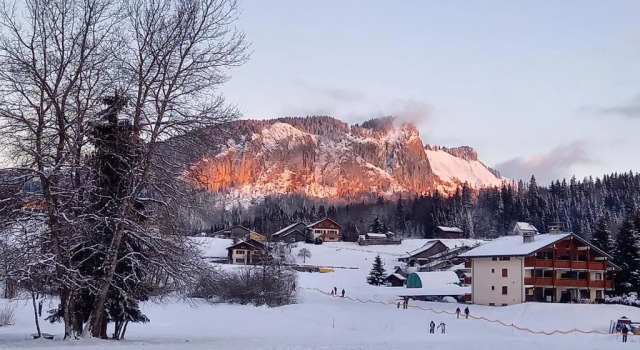Studio avec vue Les Montagnes, Rezerwuj Hotel Bellevaux Vallee Verte