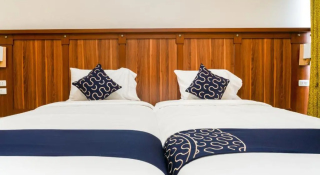 Номер Deluxe Capital O 460 World Palace Hotel