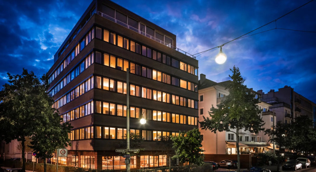 SAKS Urban Design Hotel Frankfurt, Забронировать Бутик-отель Отели Франкфурт-на-Майне 4 звезды, рядом с Центр еврейской общины во Франкфурте, 4*