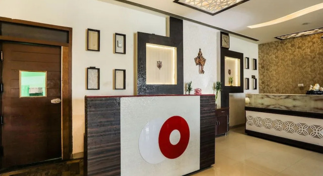 Capital O 38771 Hotel J7 International, Book Hotel Jalandhar Punjab