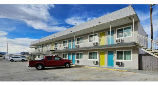Economy Inn and Suites Ridgecrest, Rezerwuj Hotel Ridgecrest Kalifornia