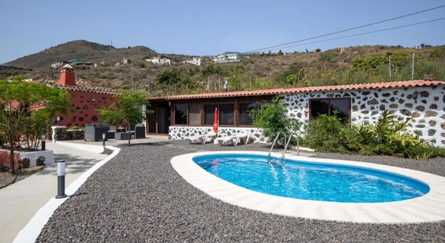 Коттедж CASA RURAL LOS DRAGUITOS 2