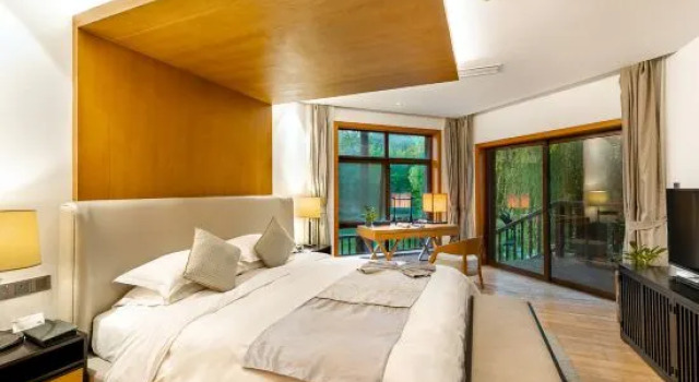 Люкс с 2 комнатами с видом на воду Seclusive Life Yangzhou Resort