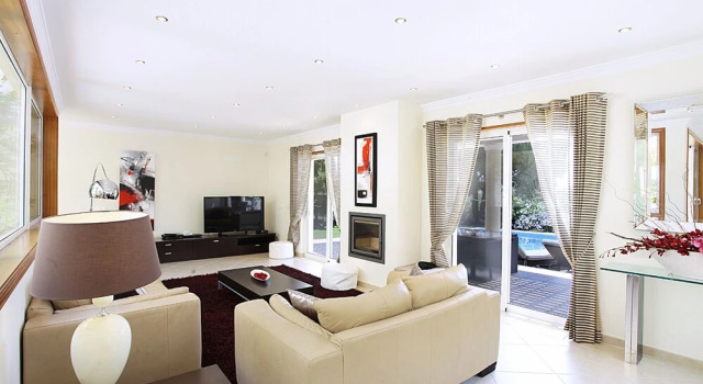 Luxury Villa Wprivate Pool, Sea Views, 6 Bedrooms14 Sleeps, Beach at 900 Meter