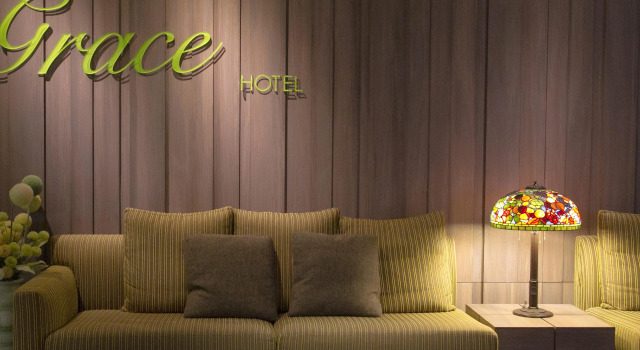 Кровать в общем номере Grace Hotel Zhonghe