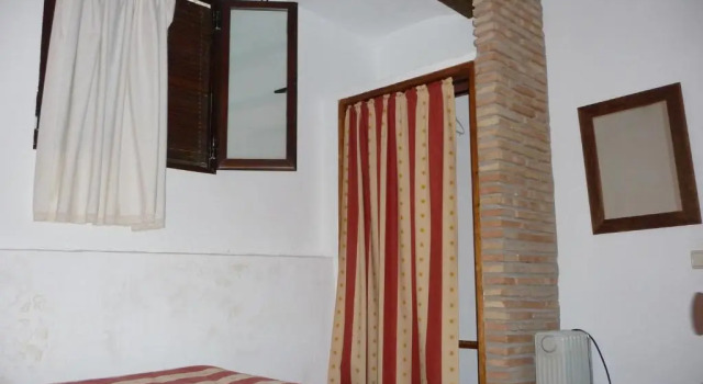 Casas La Piedra De Tíscar, Забронировать Отель Отели Sierra de Cazorla, Segura y Las Villas Nature Reserve с парковкой, Парковка