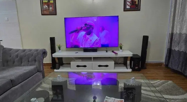 Lux Suites Astrol Apartments Garden City