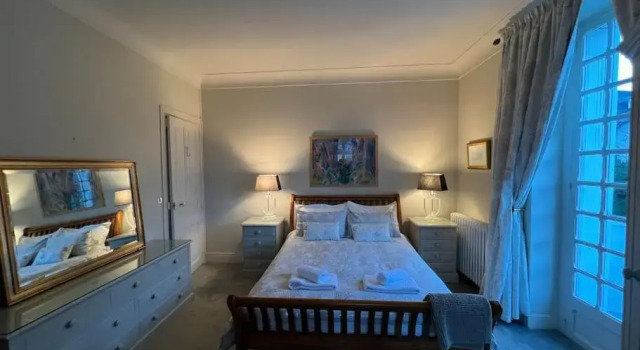 Villa Portillon - charming fountain garden villa, Забронировать Вилла Виллы Форкат, Вилла