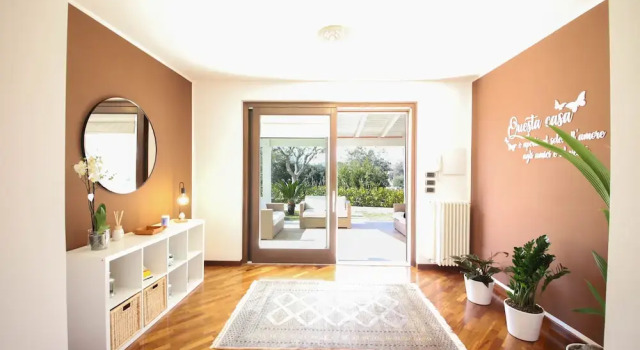 Вилла с частичным видом на море Villa Don Sante In Locorotondo