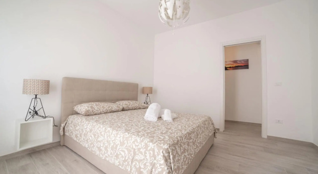 4 persons, 1 bathroom, suitable for families, central location, private balcony-Casa Anna by Home080